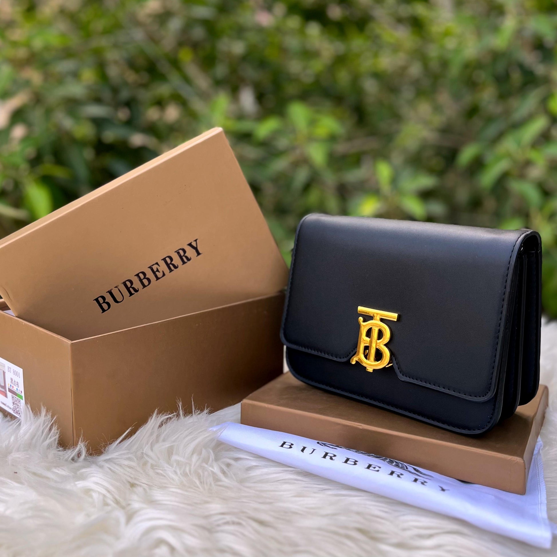 Burberry leather Bag