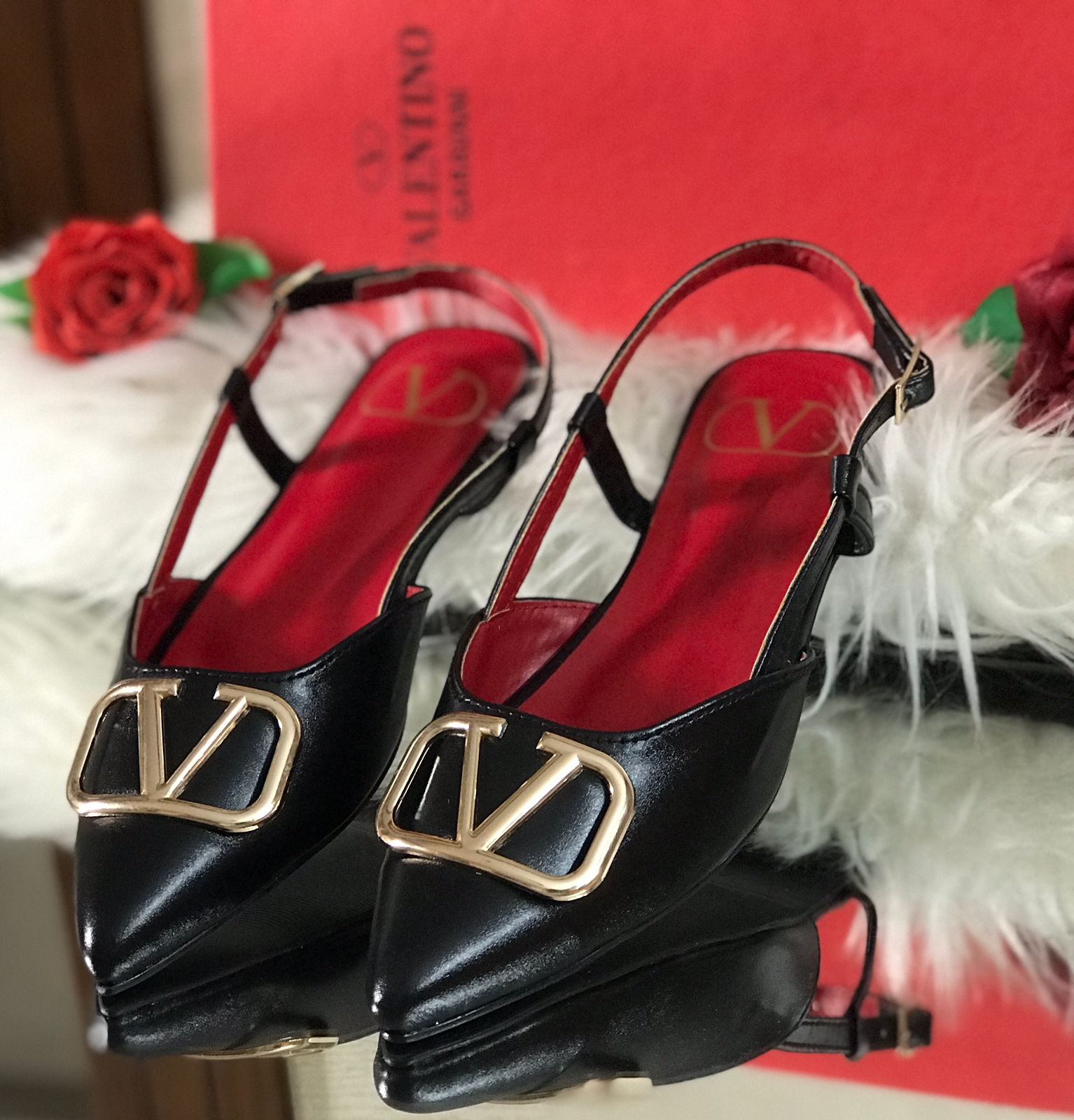 VALENTINO FLAT PUMPS