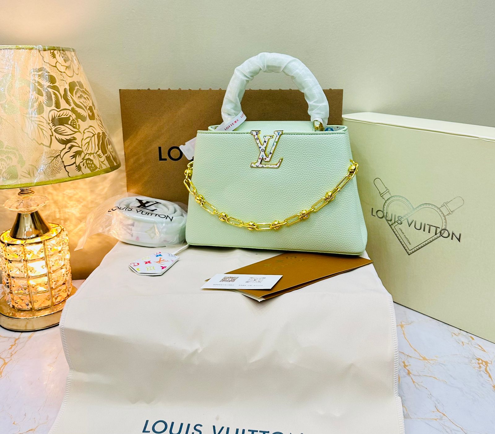 LOUIS VUITTON HAND BAG