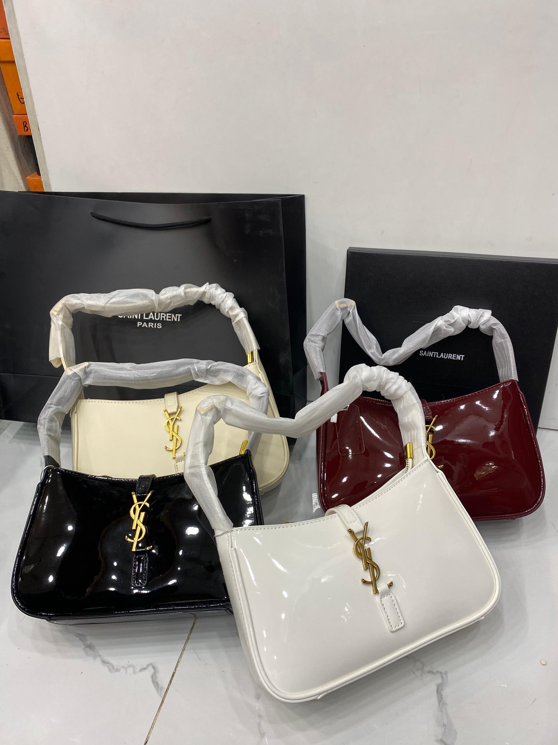 SAINT LAURENT HOBO BAG MATERIAL SHINE
