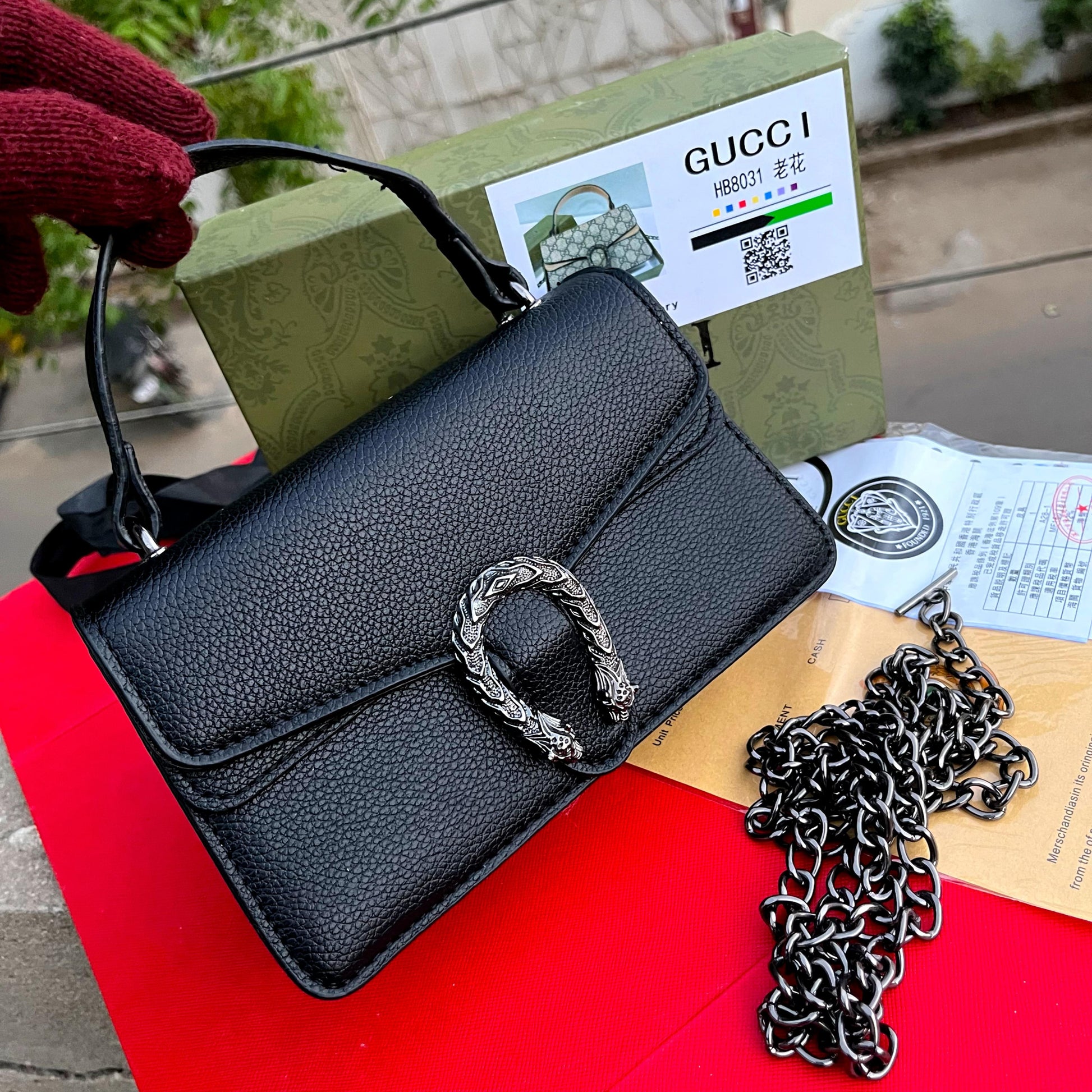 GUCCI Crossbody bag with long chain