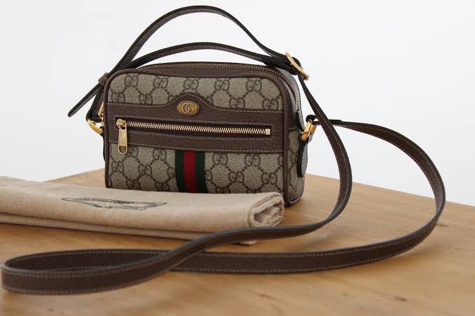 GUCCI Crossbody bag