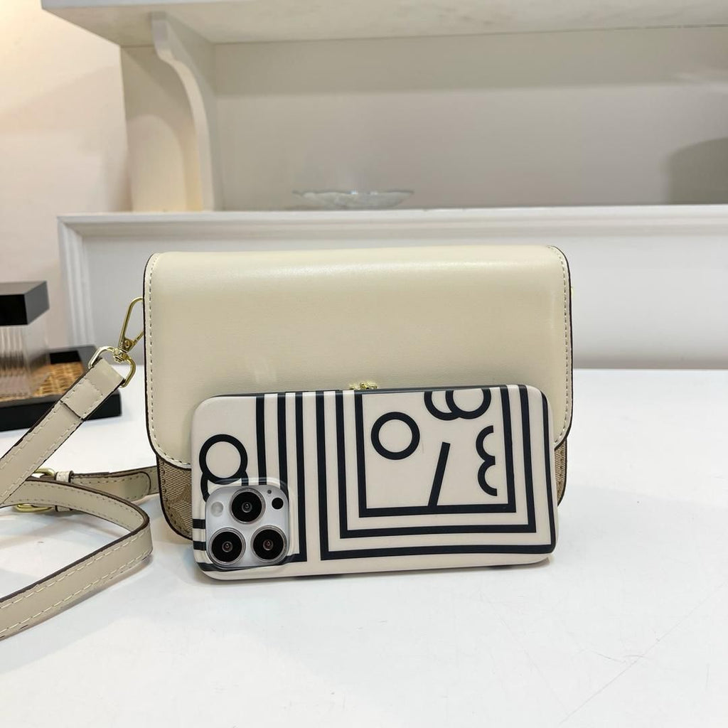 COACH BRYNN SHOULDER BAG IN SIGNATURE CANVAS