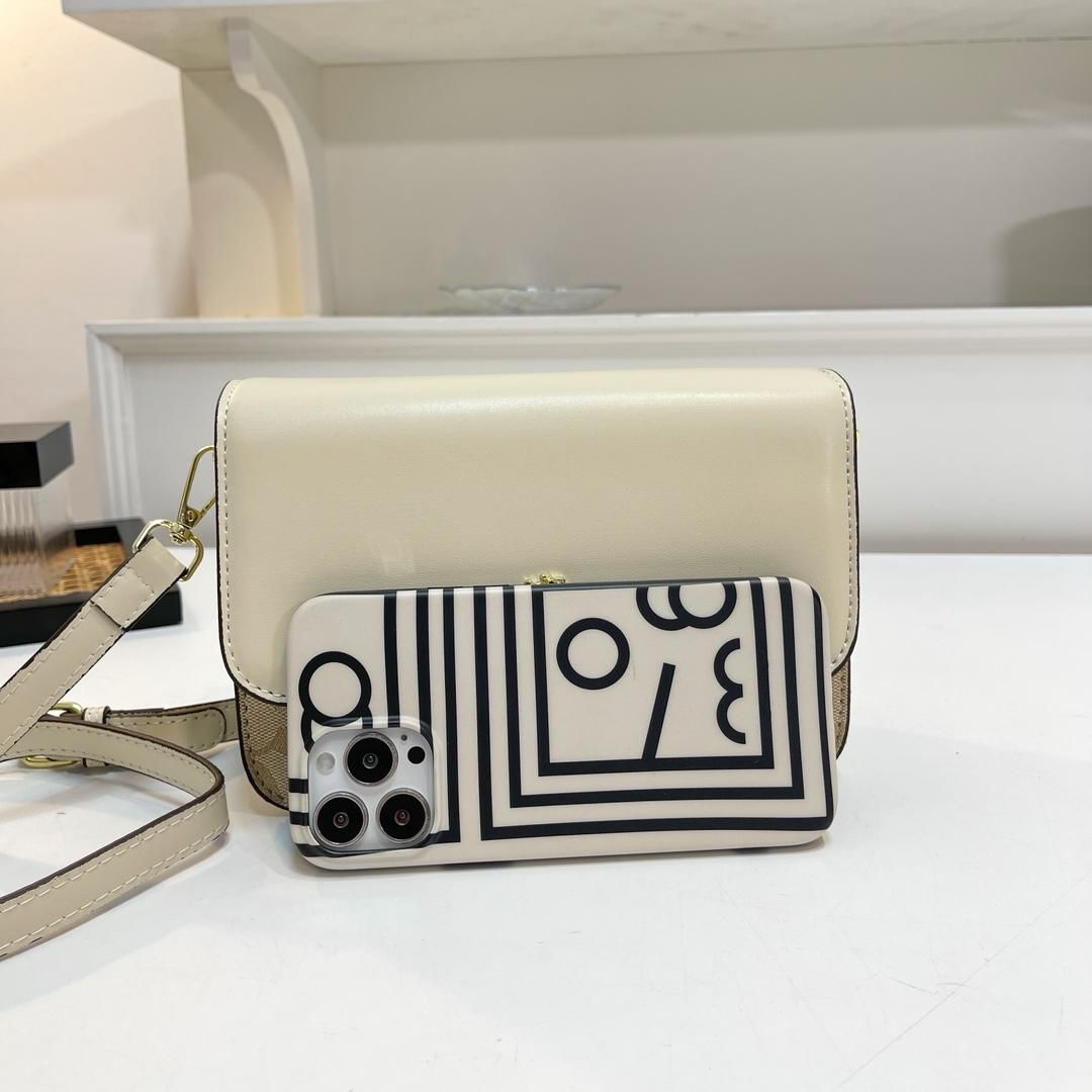 COACH BRYNN SHOULDER BAG IN SIGNATURE CANVAS