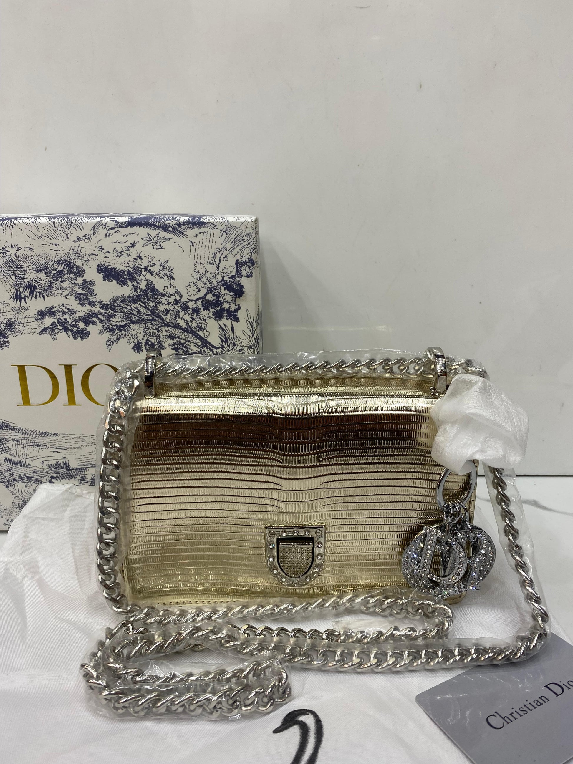 CHRISTIAN DIOR  DIORAMA SMALL
