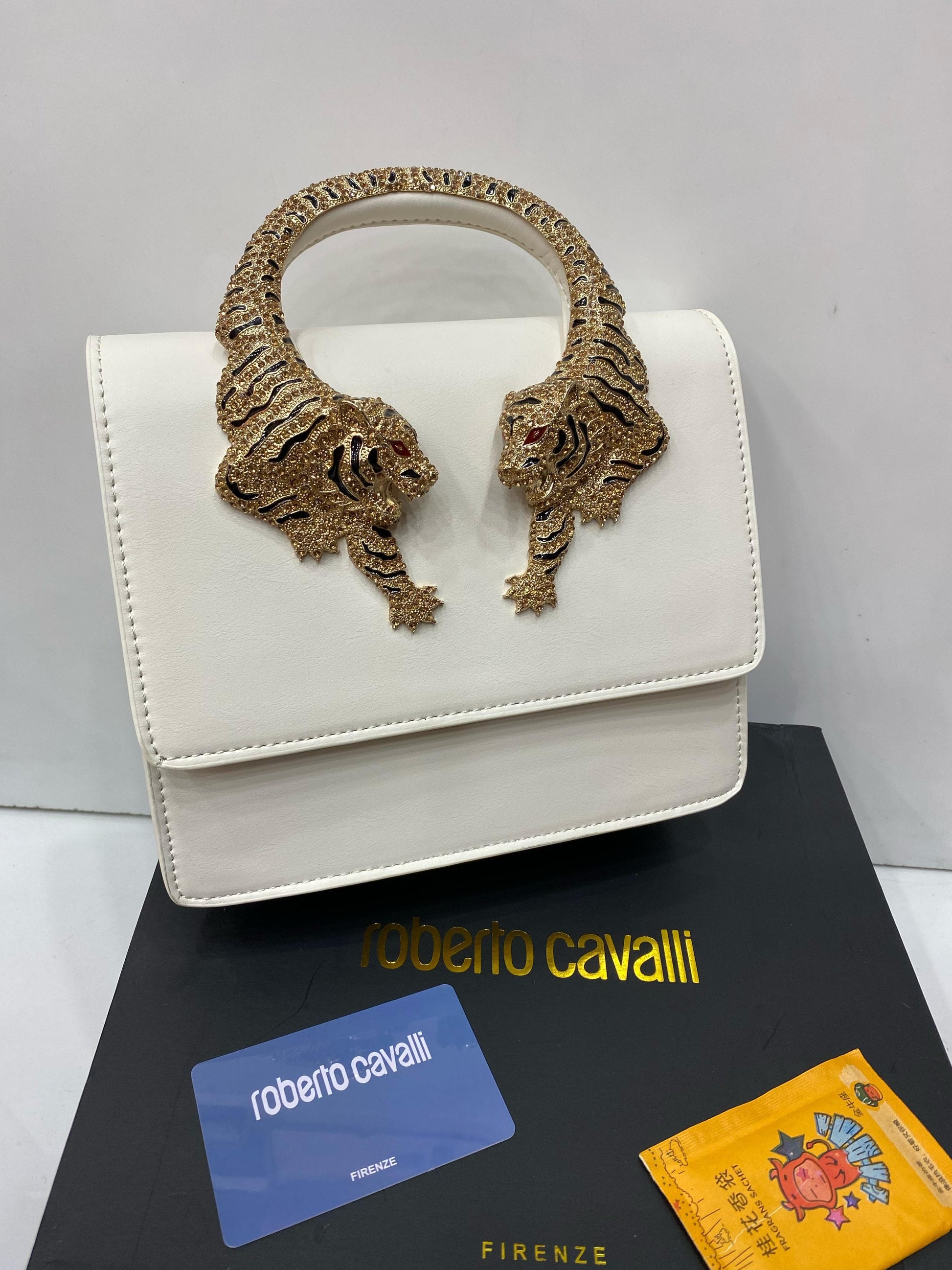 ROBERTO CAVALLI