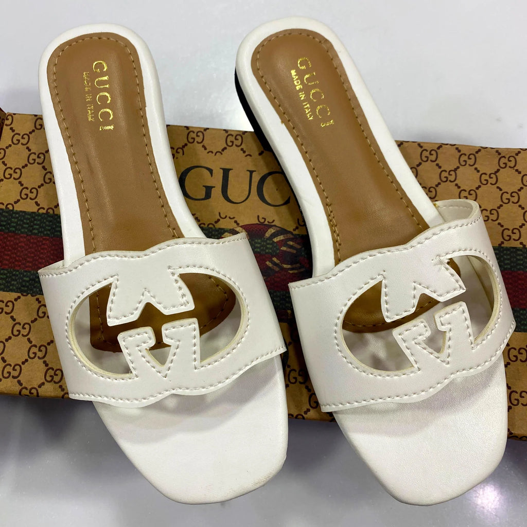 GUCCI FLAT SLIPPERS