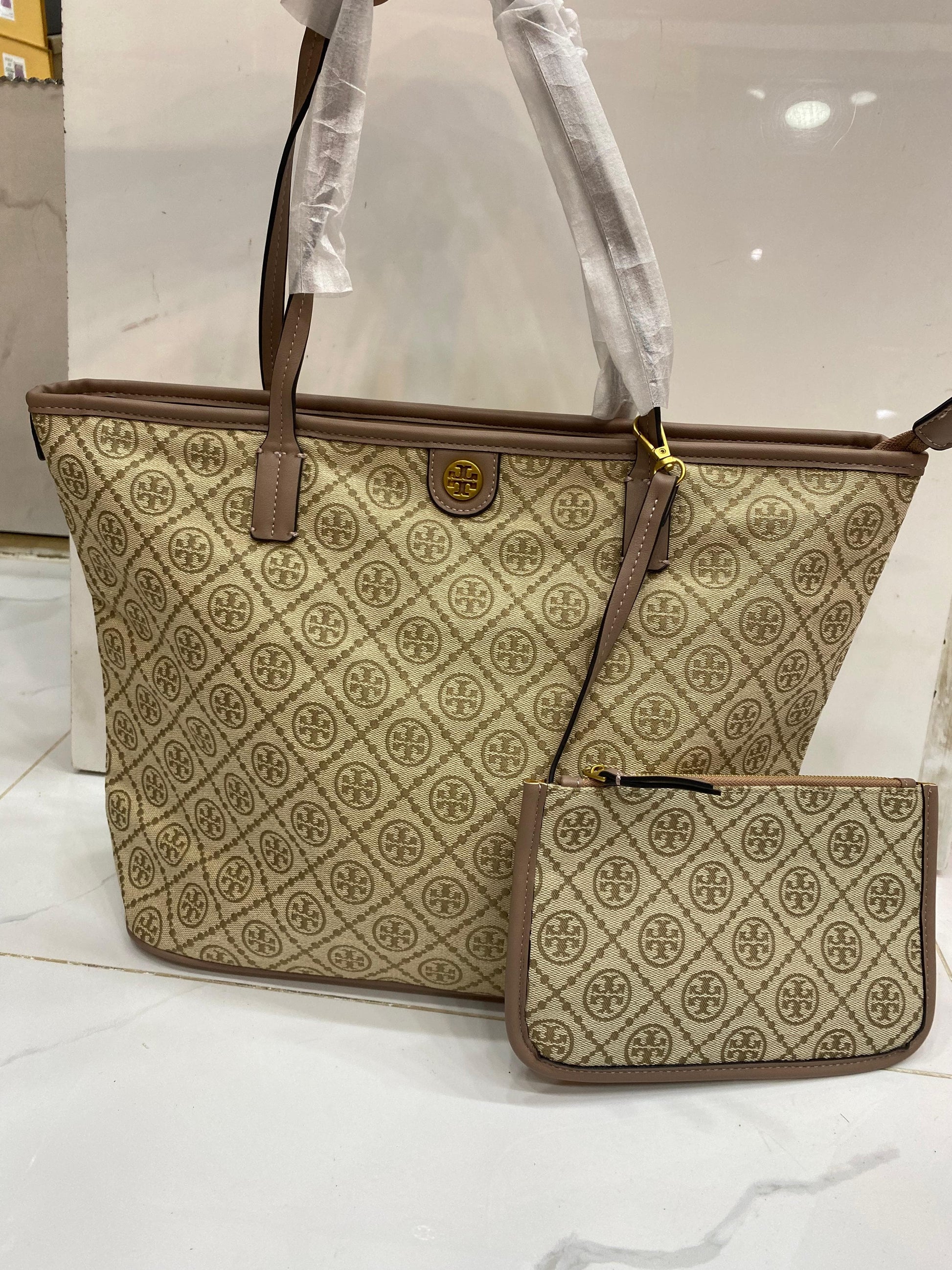 T Monogram Zip Tote Tory Navy - Stylish & Luxury Designer Tote Bag