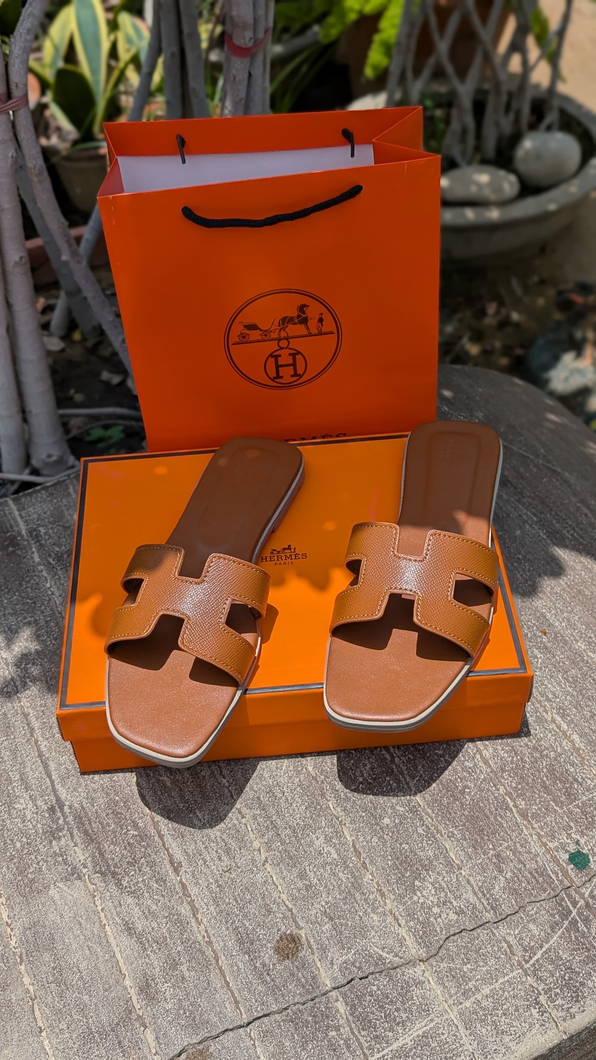 HERMES Luxury  SLIPPERS- *Premium Quality