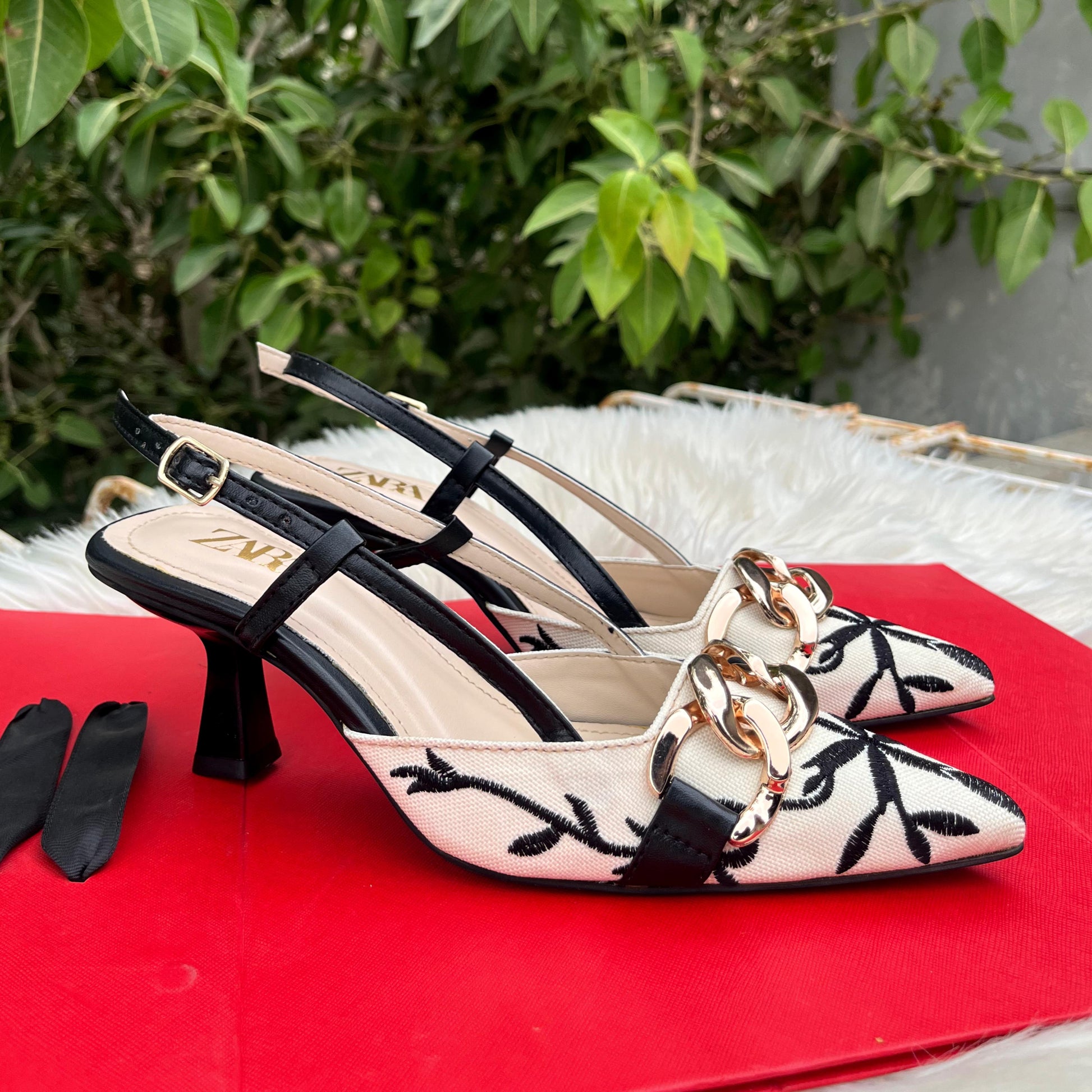 Z-A-R-A Floral Embroidered Chain Slingback