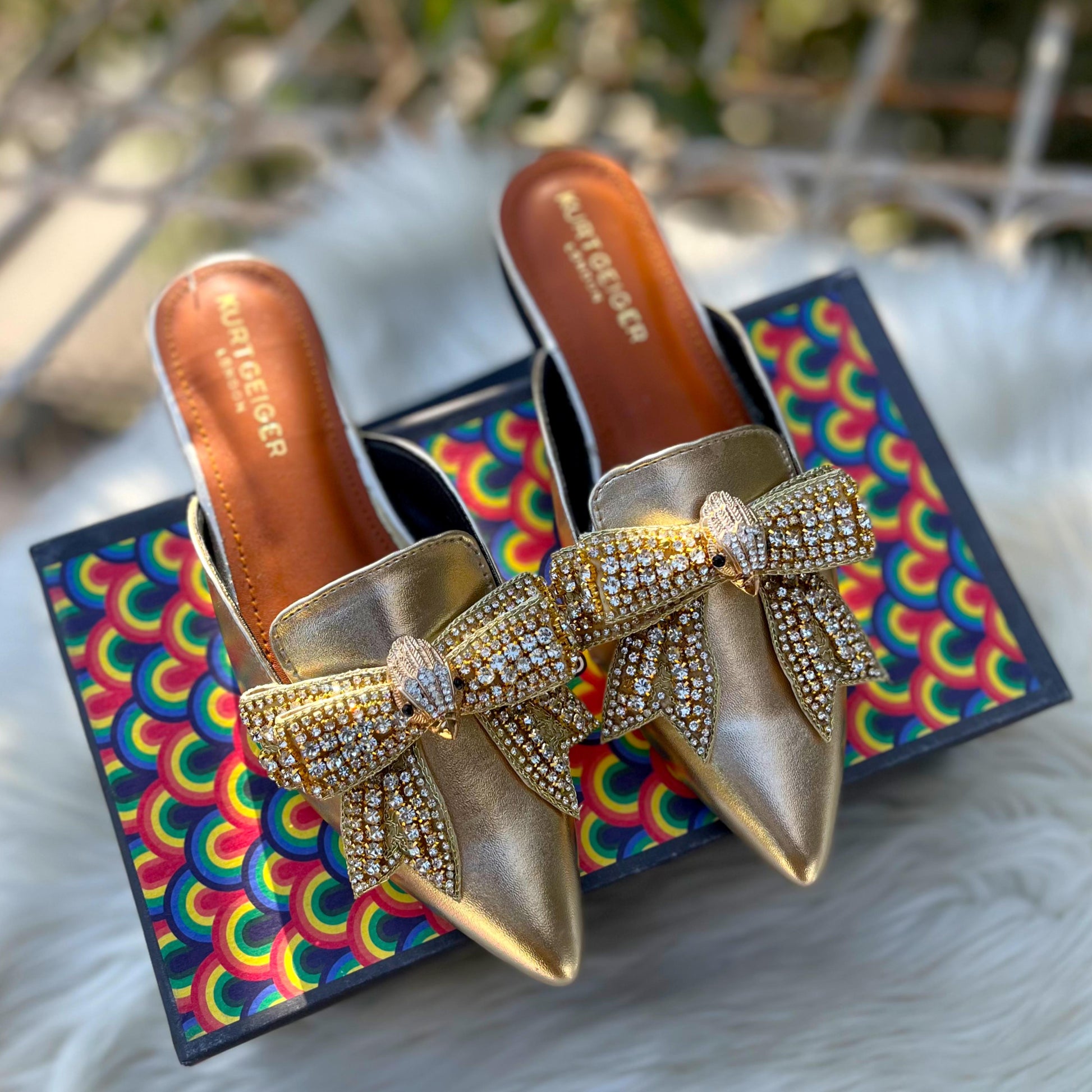 KURT GEIGER FLAT
