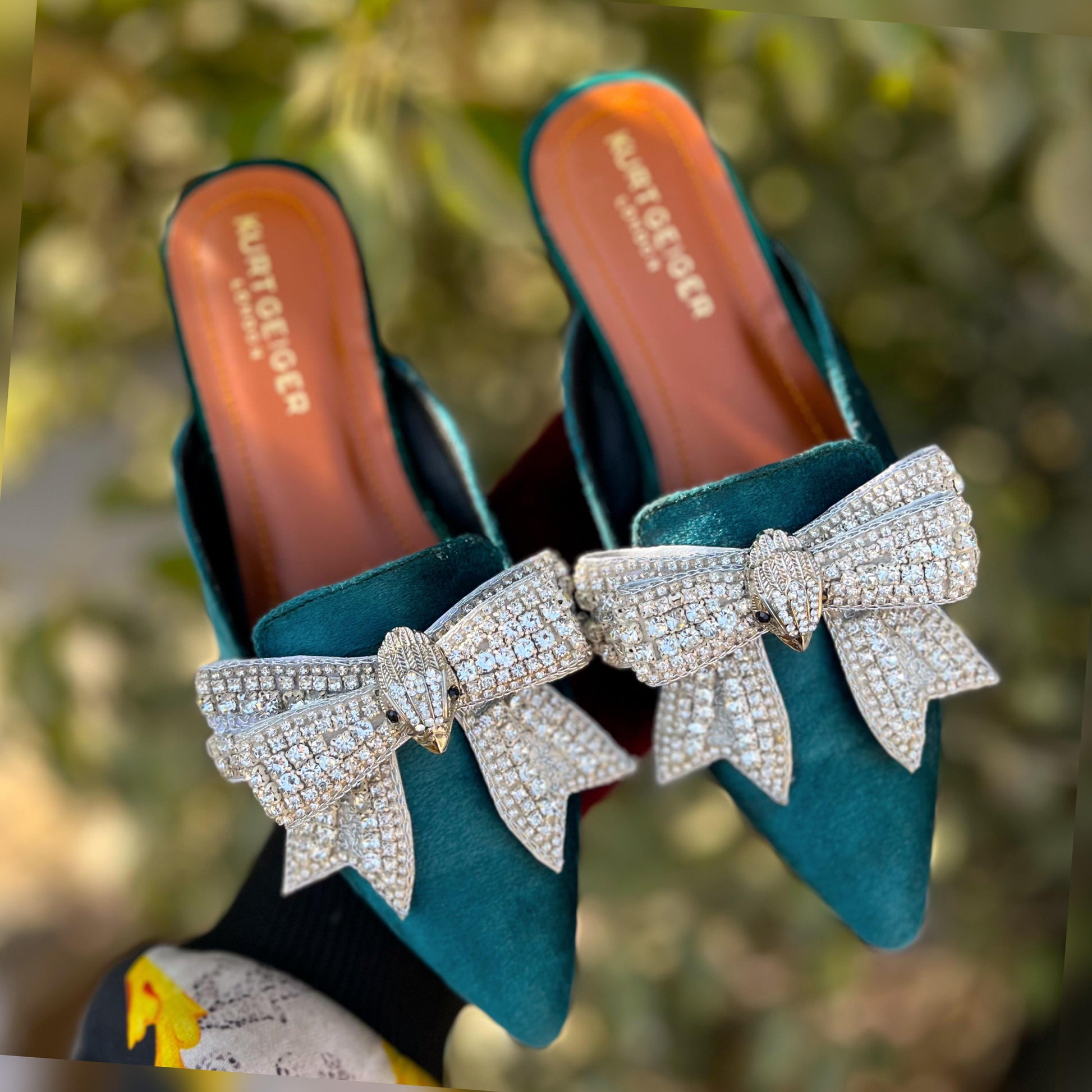 KURT GEIGER FLAT