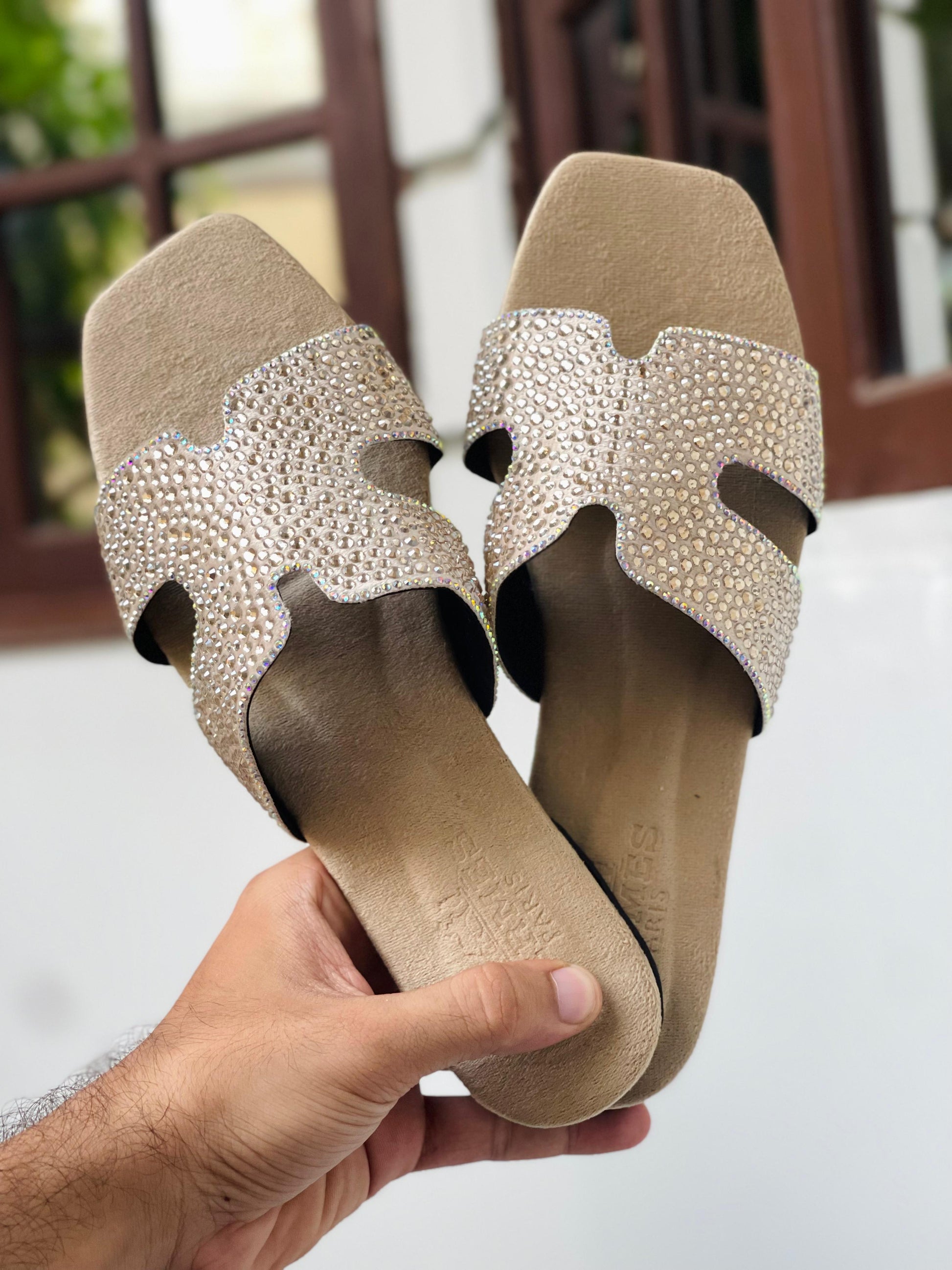 HERMES STONES FLAT