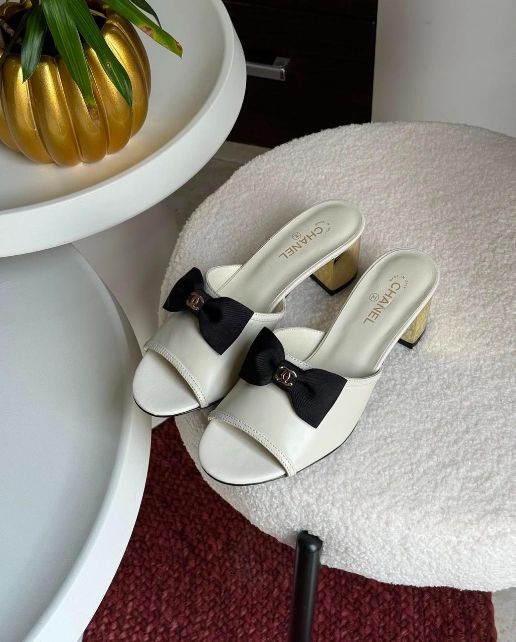 CHANEL BOW HEEL