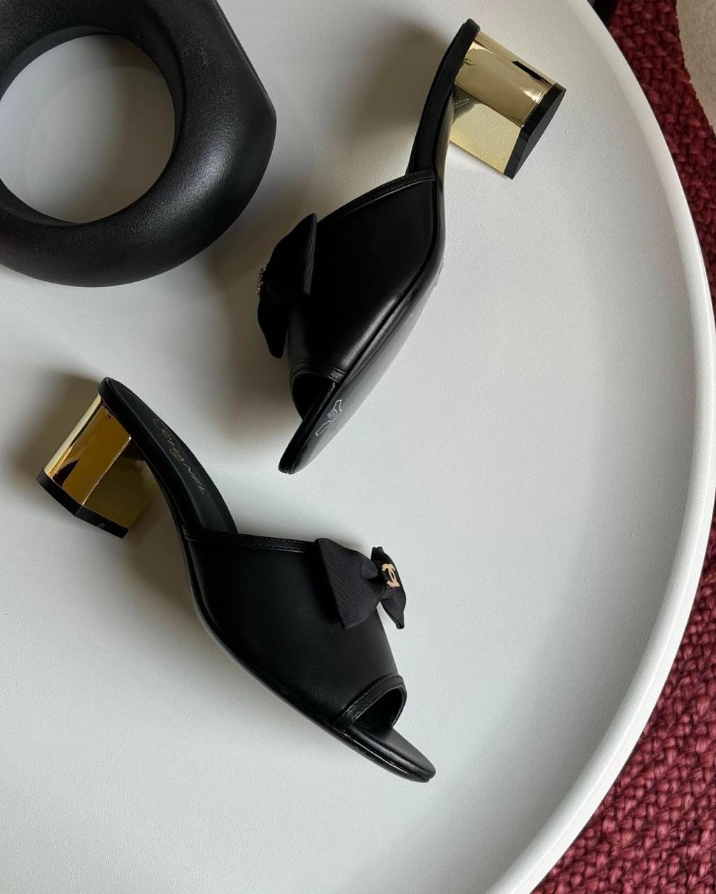 CHANEL BOW HEEL