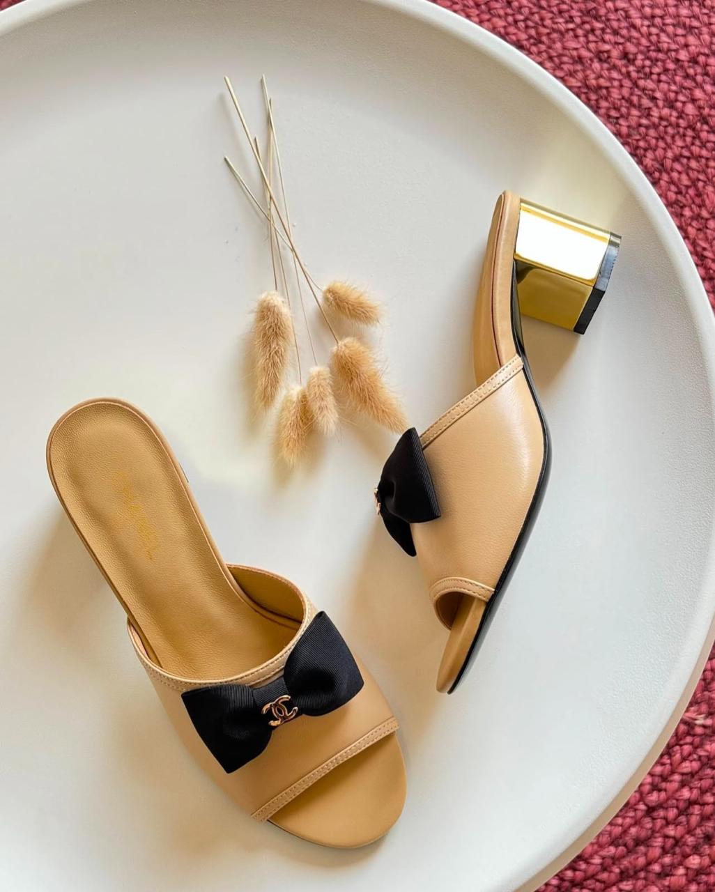 CHANEL BOW HEEL