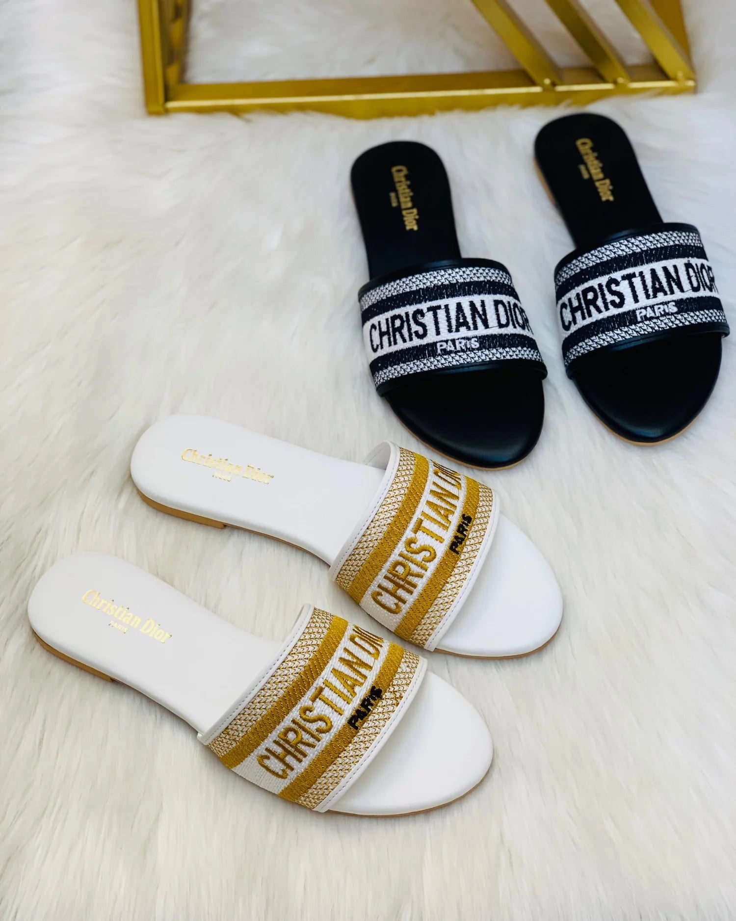 CHRISTIAN DIOR EMBROIDERY SLIPPERS