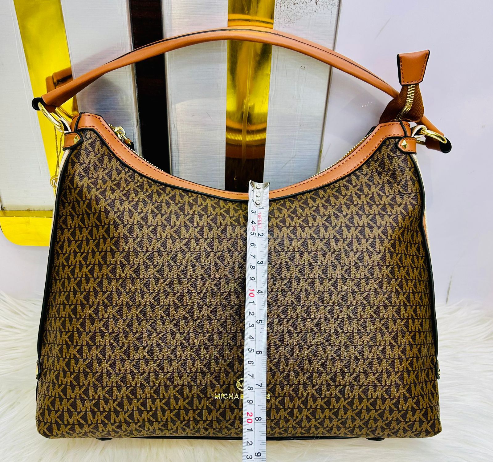 MK. MICHEAL HOBO BAG