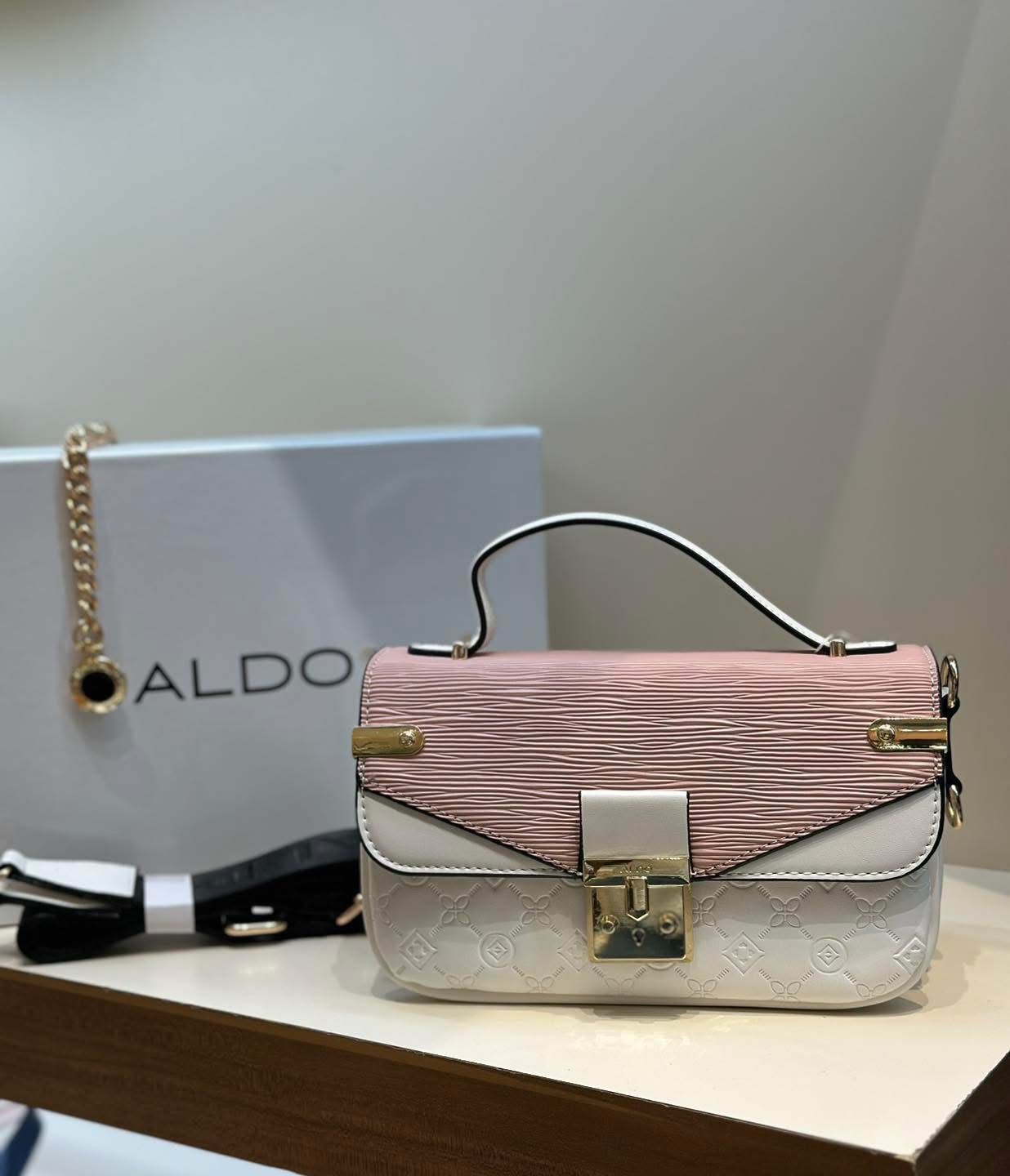 ALDO AAA. QUALITY OFFICIAL MODEL