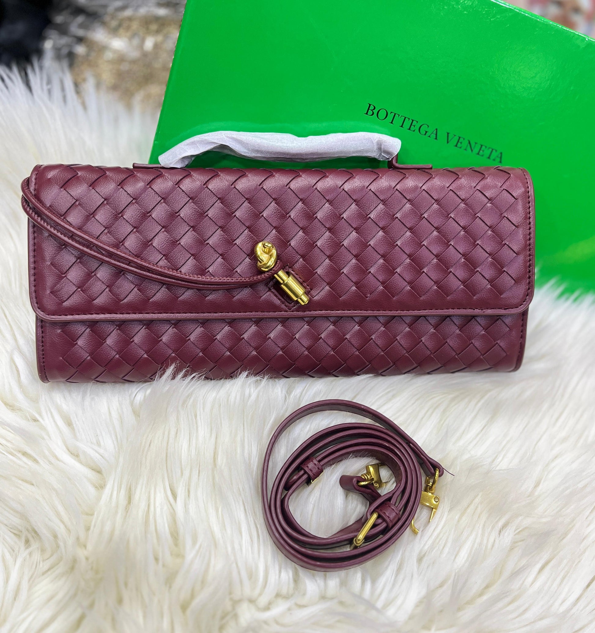BOTTEGA VENETA CONCERT POUCH