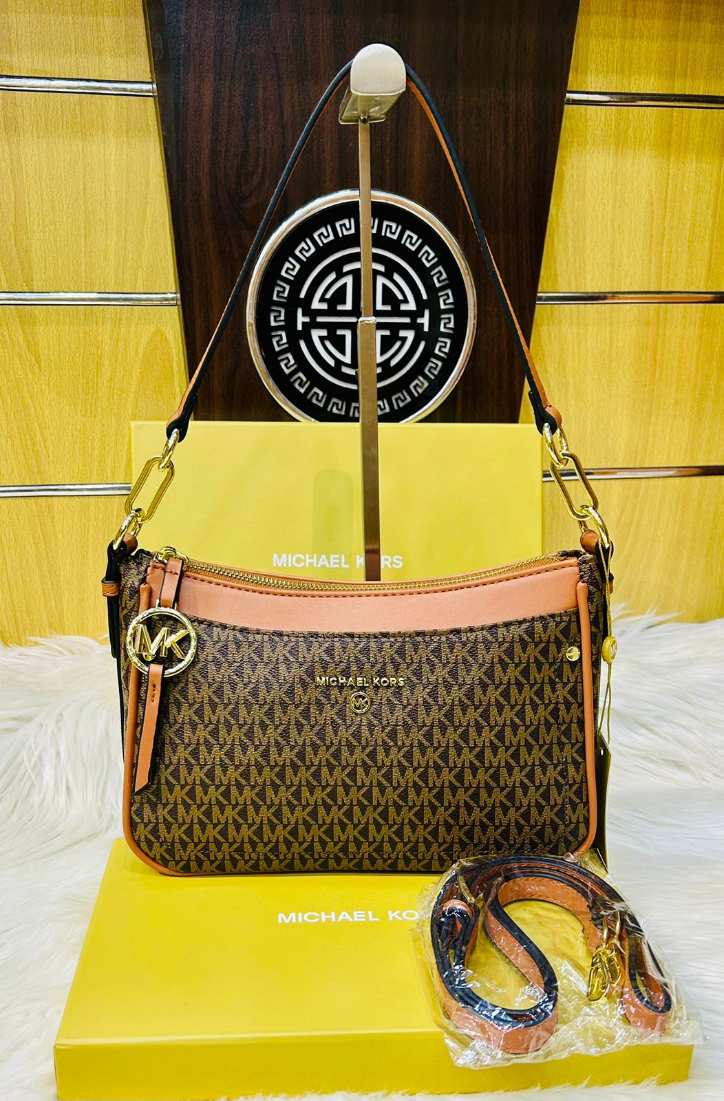 MICHAEL KORS HANDBAG