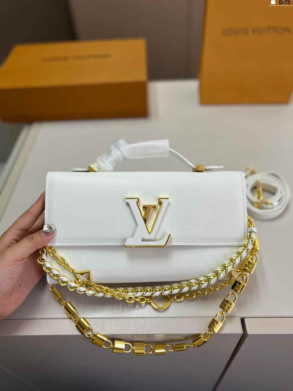 LOUIS VUITTON HAND BAG