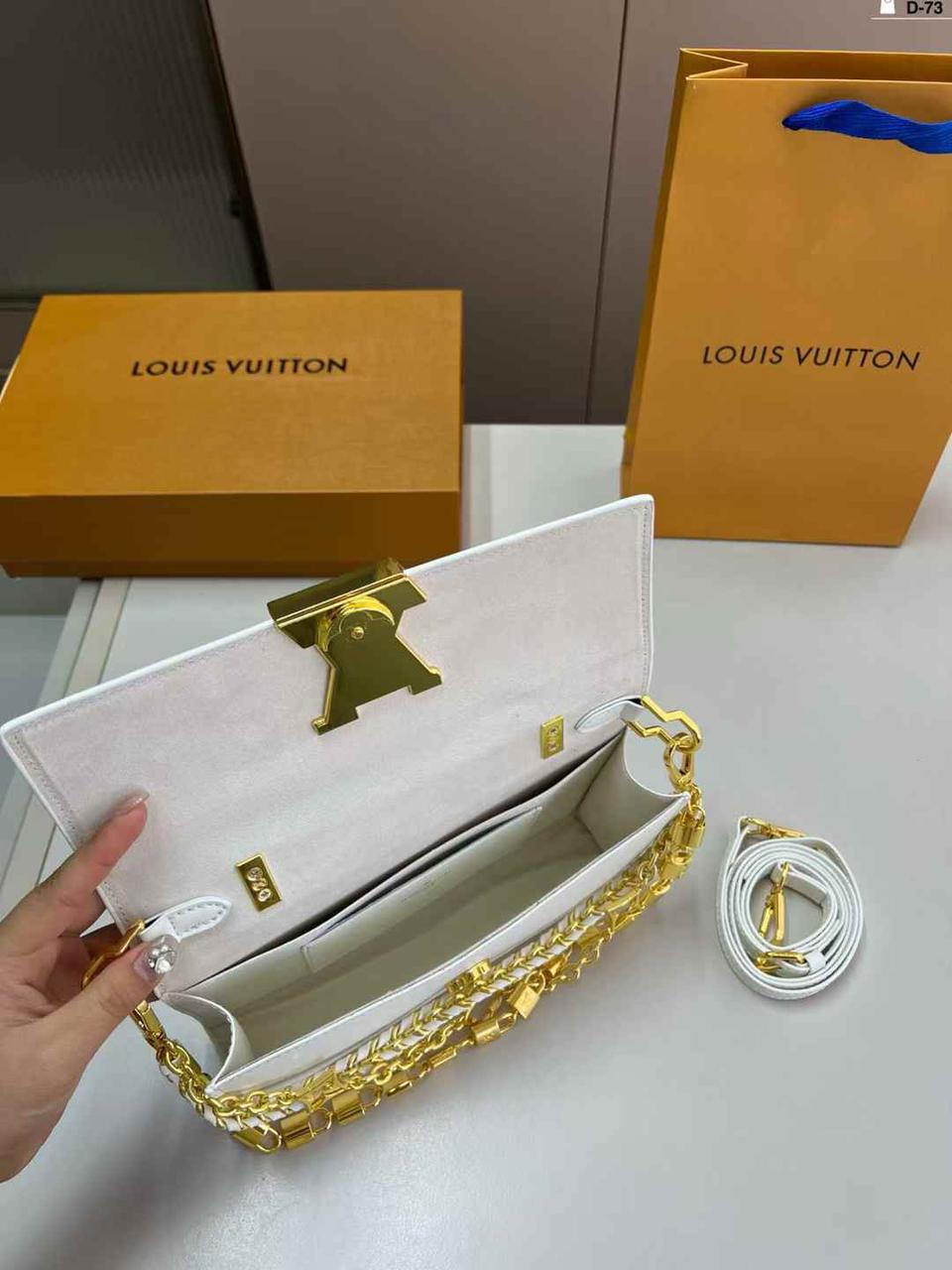 LOUIS VUITTON HAND BAG