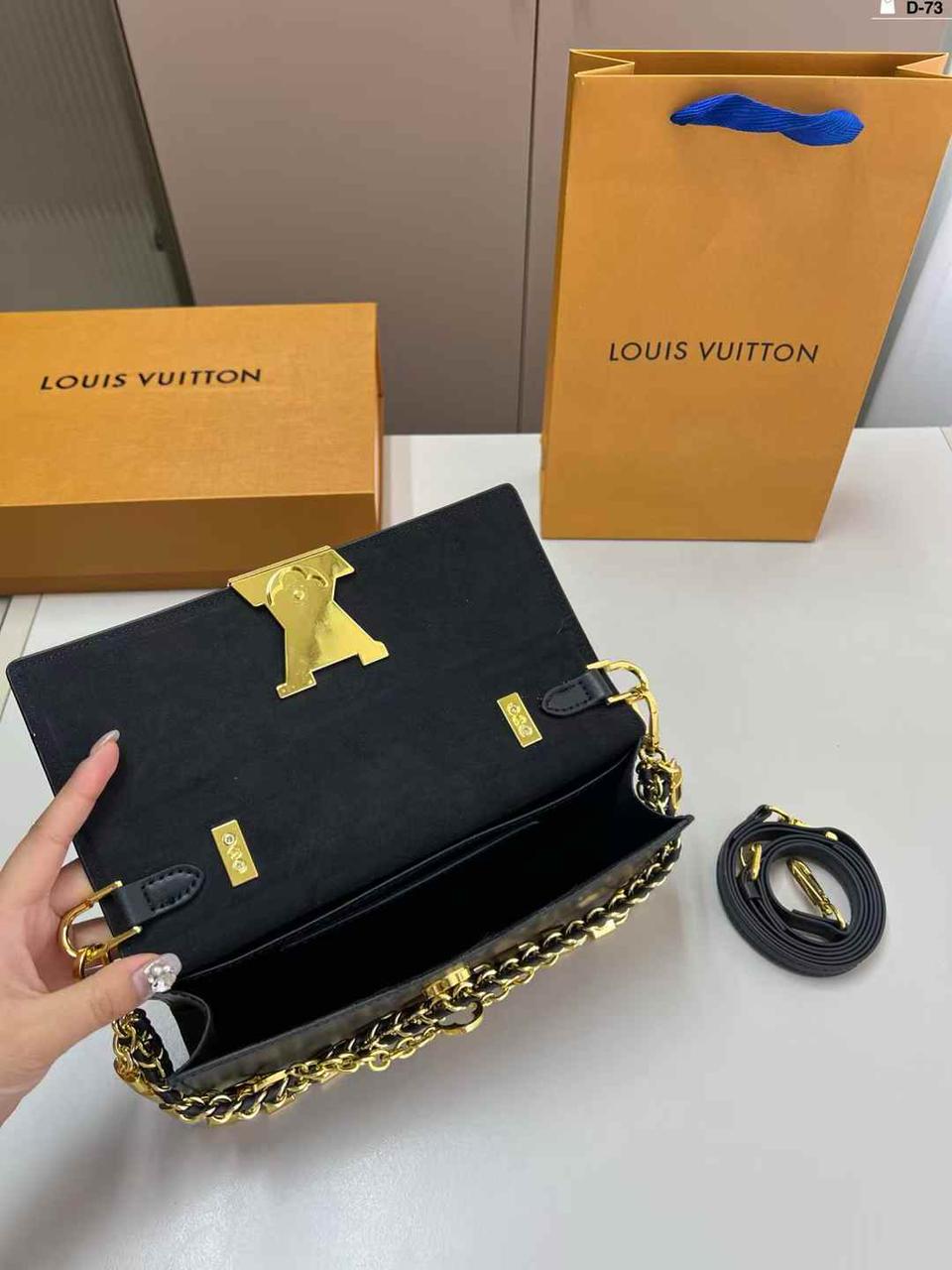 LOUIS VUITTON HAND BAG