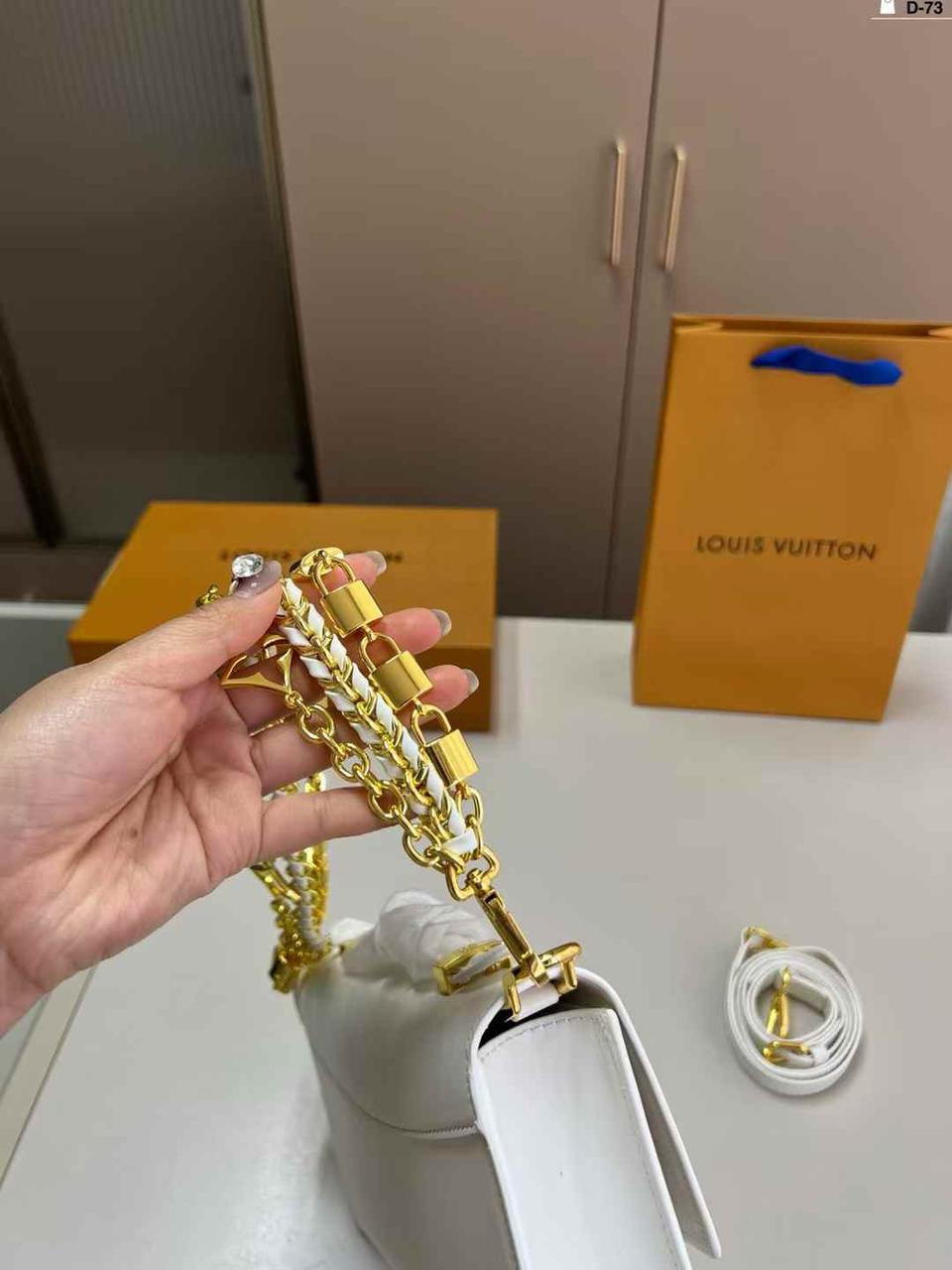 LOUIS VUITTON HAND BAG