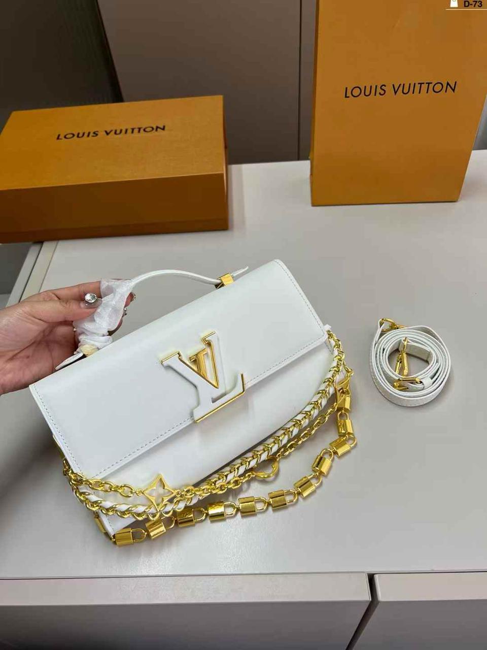 LOUIS VUITTON HAND BAG