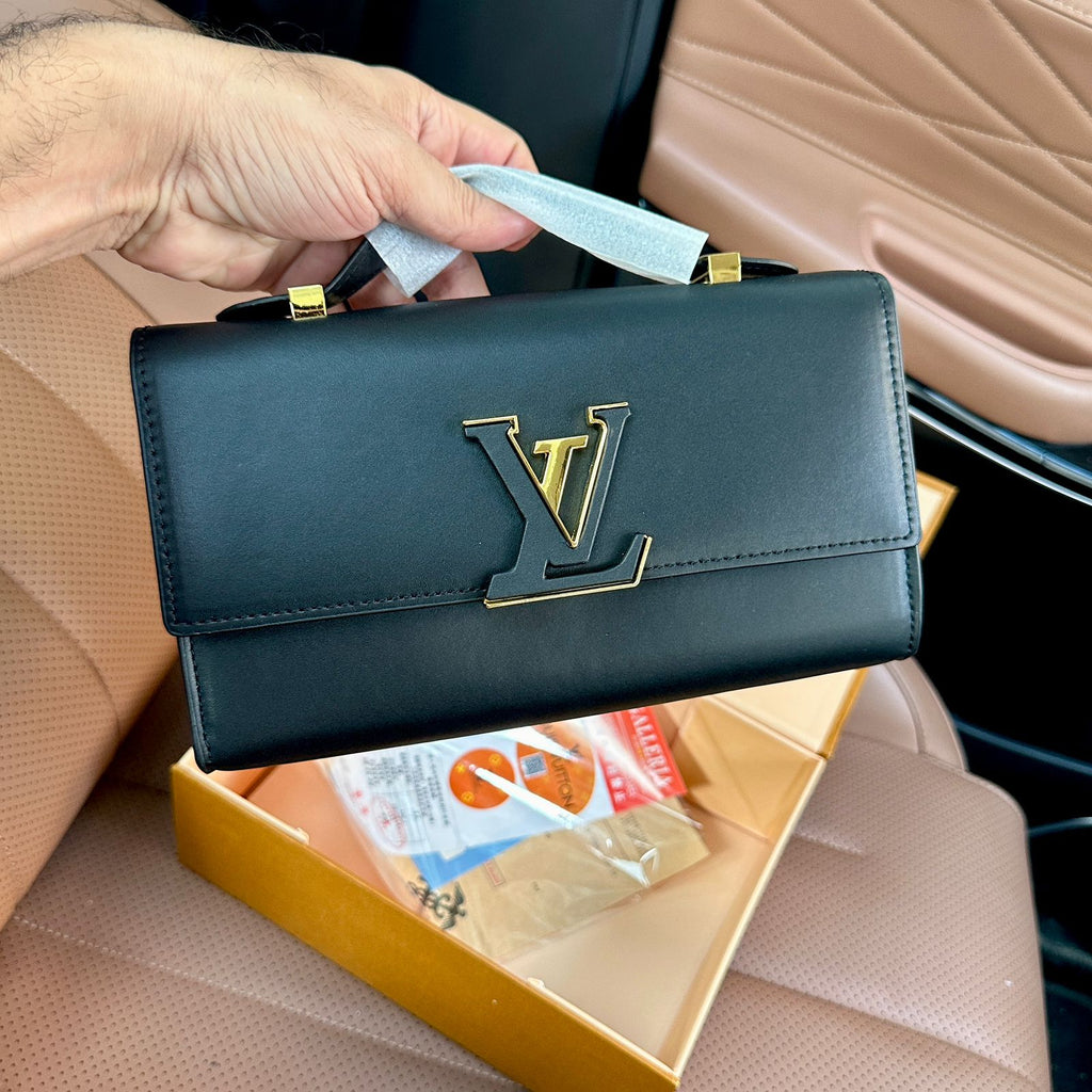 LOUIS VUITTON HAND BAG