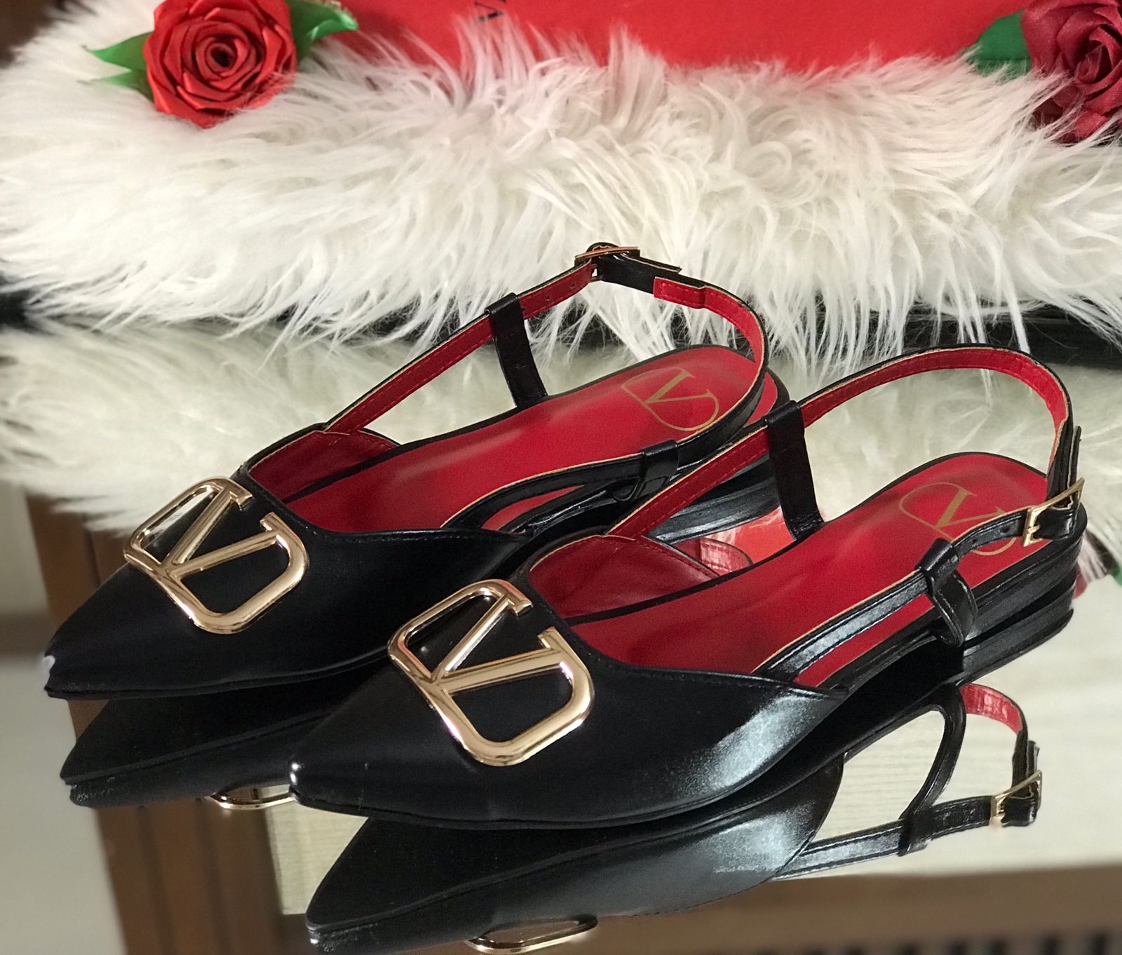 VALENTINO FLAT PUMPS
