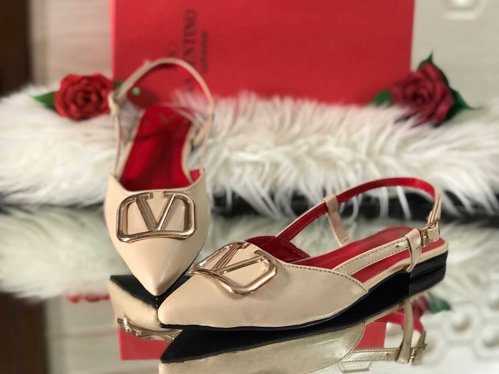 VALENTINO FLAT PUMPS