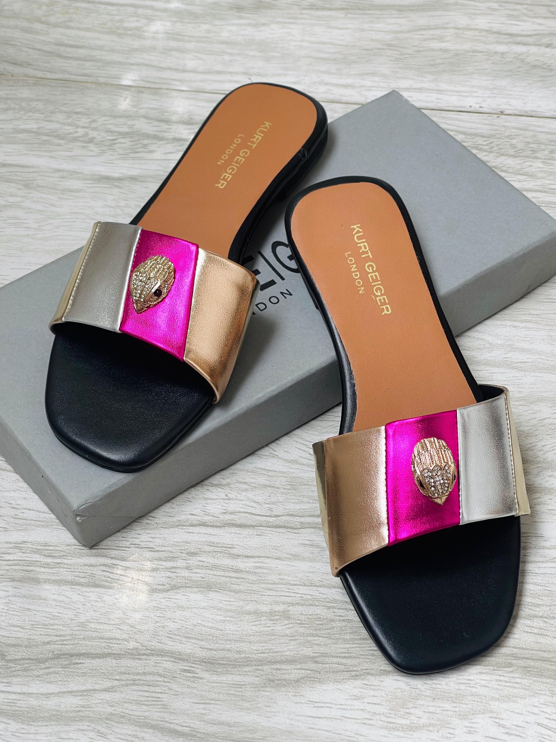KURT GEIGER FLATS