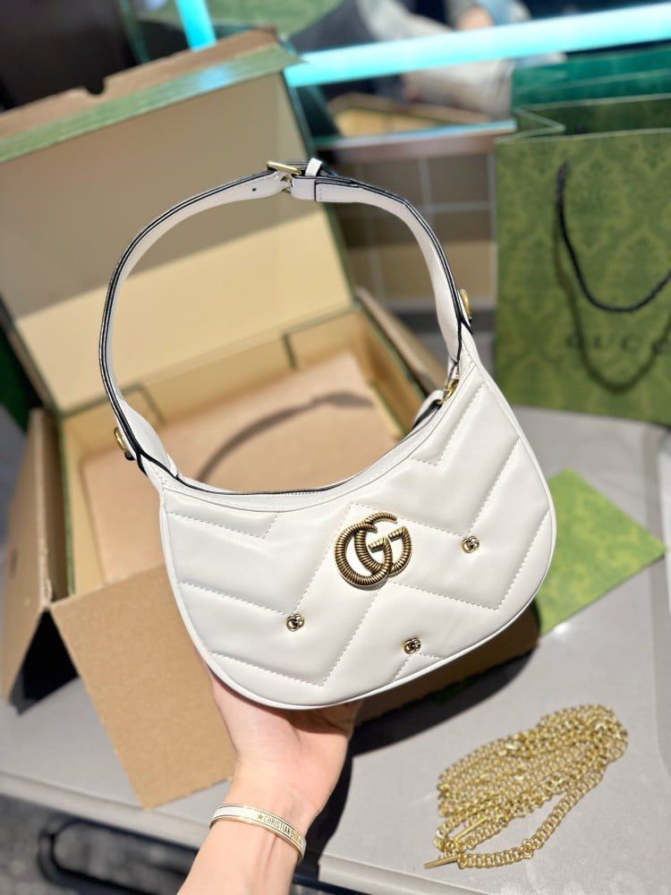 GUCCI GG MARMONT HALF-MOON SHOULDER BAG