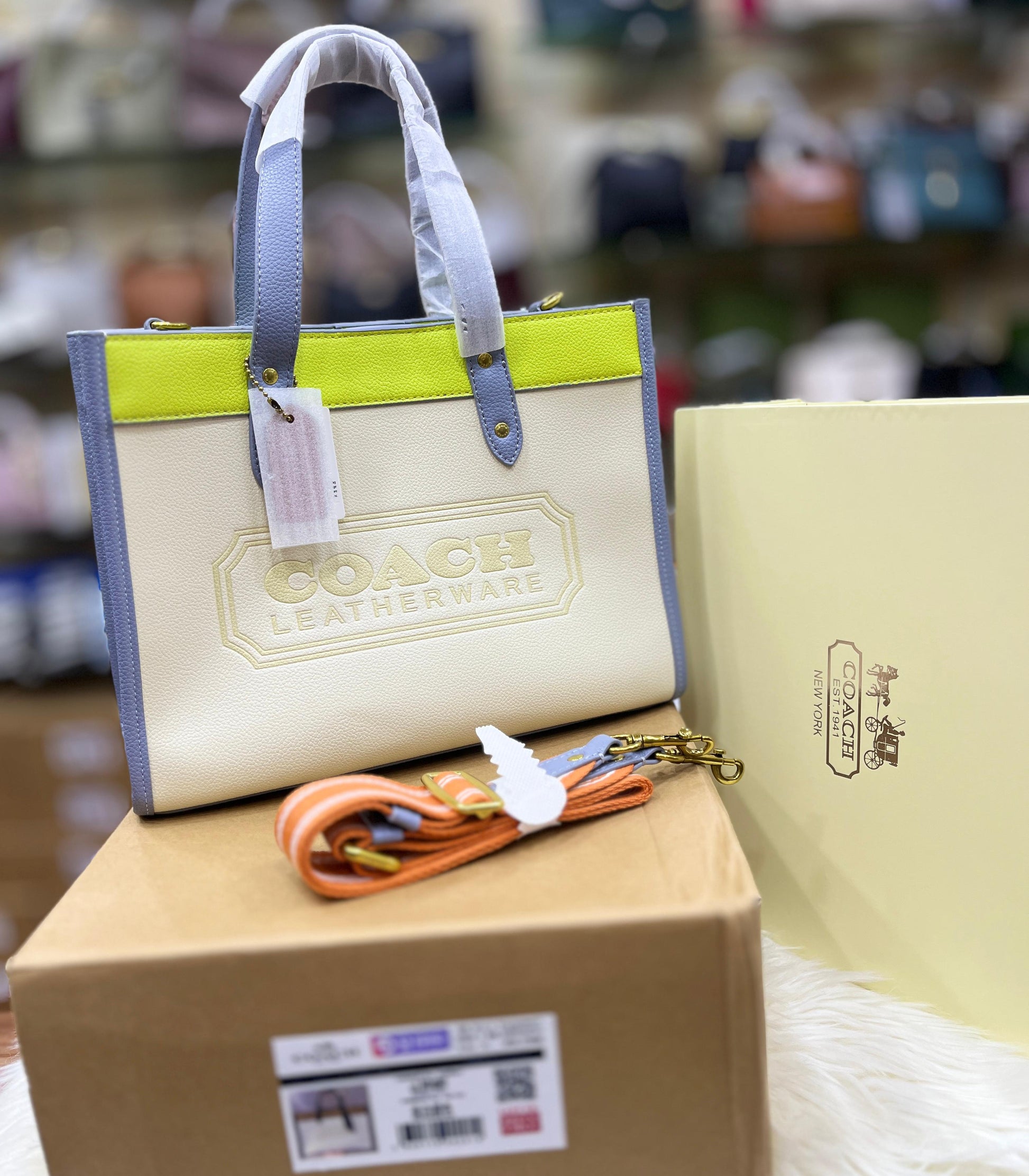 COACH FIELD TOTE 30