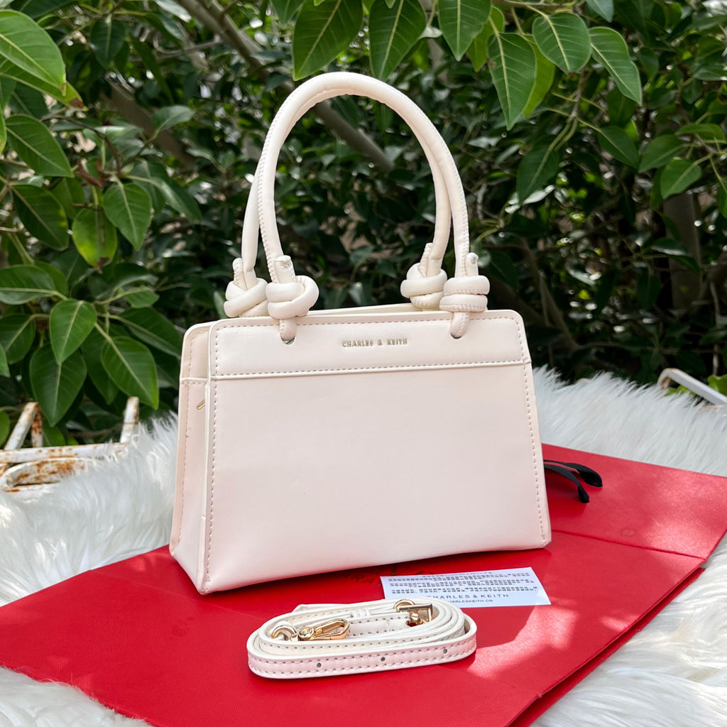 CHARLES & KEITH___HAND BAG