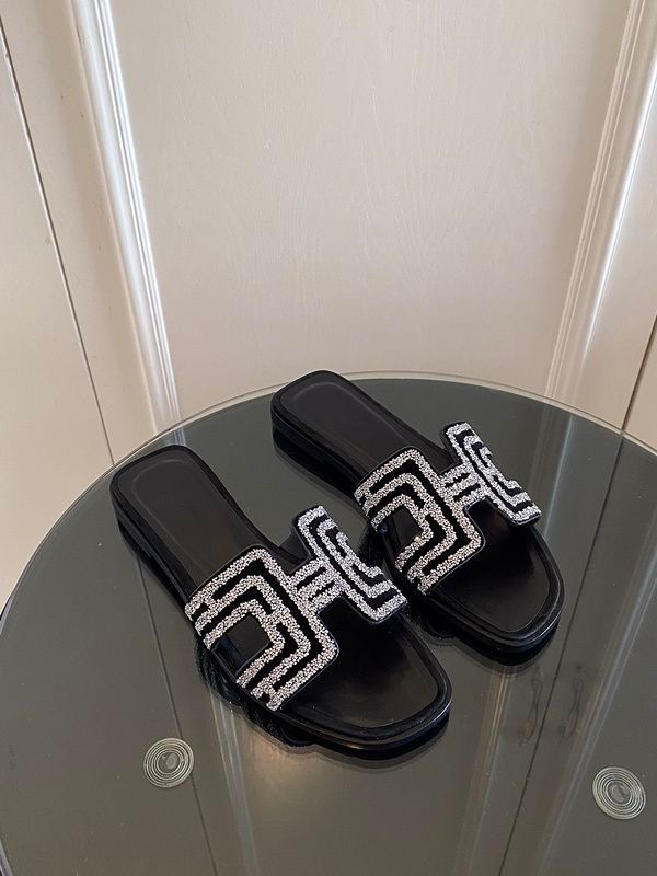HERMES STONE SLIDES