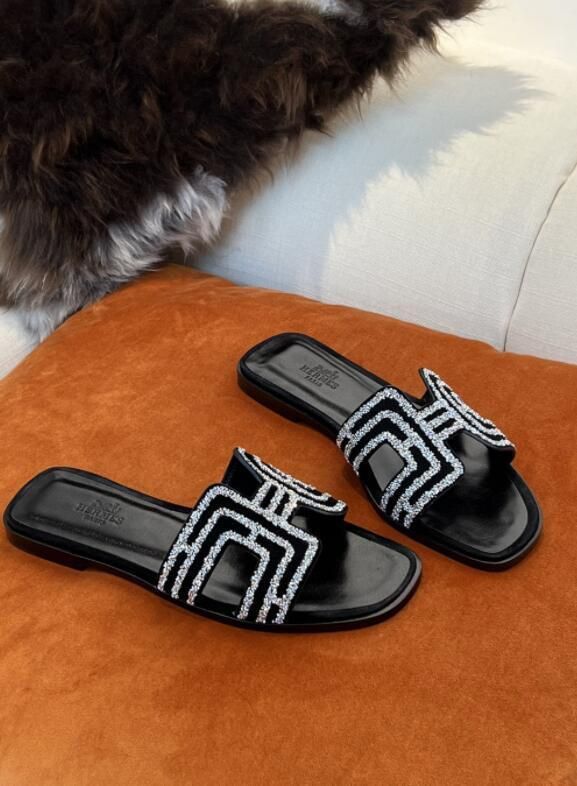 HERMES STONE SLIDES