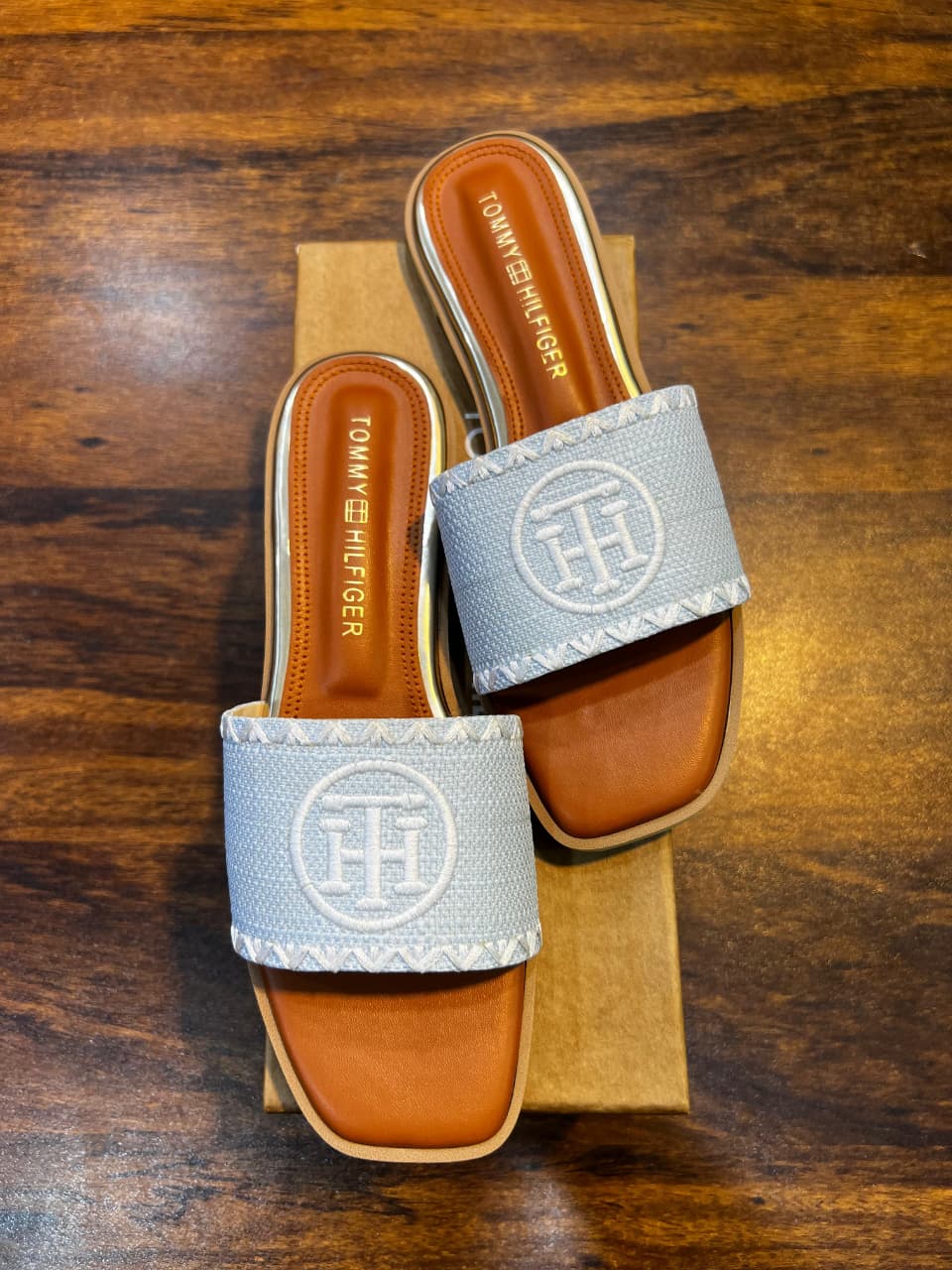 TOMMY HILFIGER SLIPPER