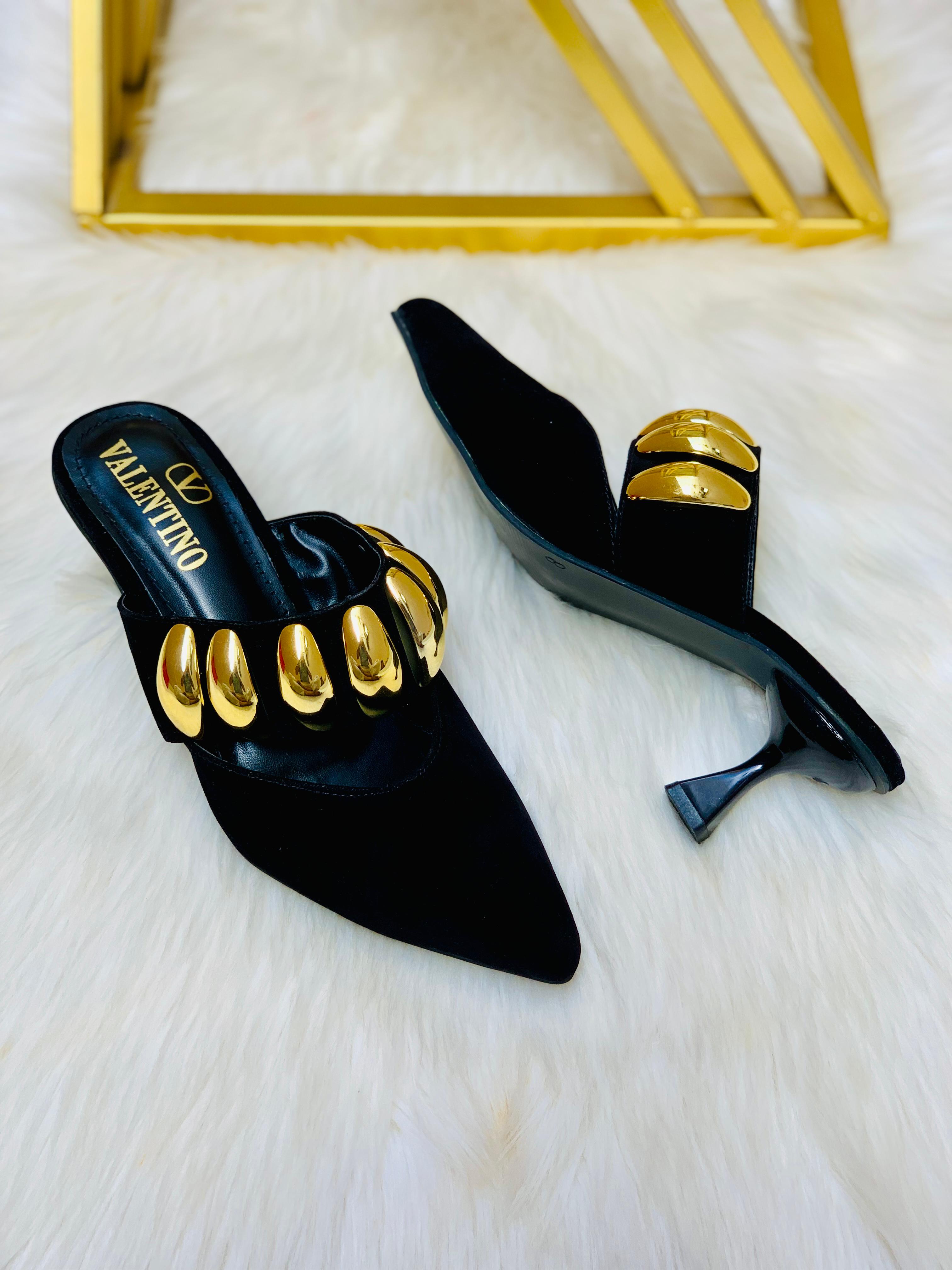 VALENTINO BEATS HEEL