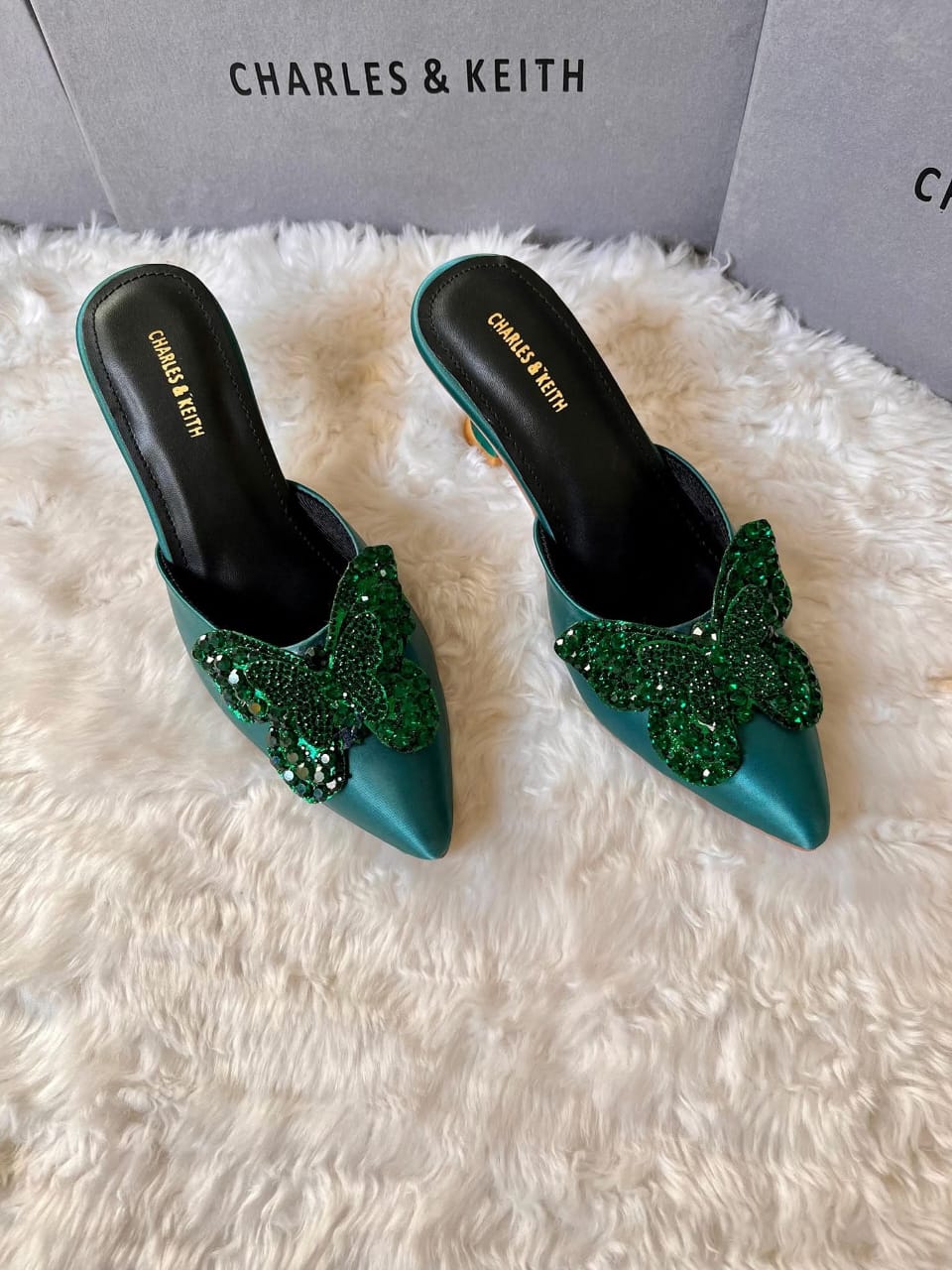 CHARLE'S-KEITH-HEELS