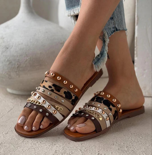 JIMMY CHOO STUDS